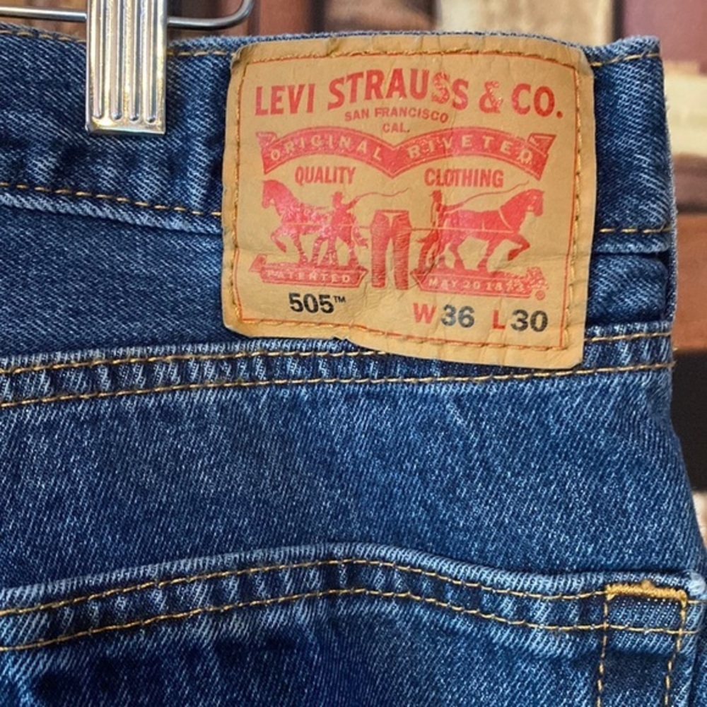 Levi 505 36 30‎ denim jeans
